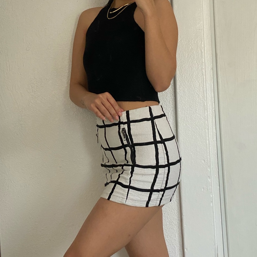 Topshop black/white skirt